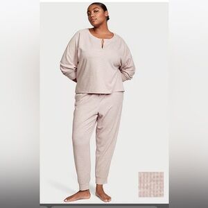 VICTORIA'S SECRET Glow Waffle Henley Jogger Set
